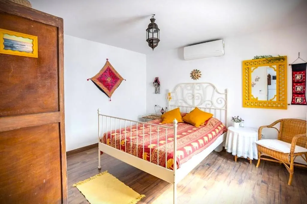 Bright Rooms With Ac And Rooftop Terrace In The Heart Of Cádiz