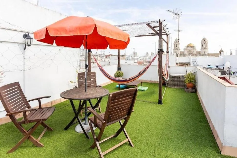 Habitación en casa particular Bright Rooms With Ac And Rooftop Terrace In The Heart Of Cádiz