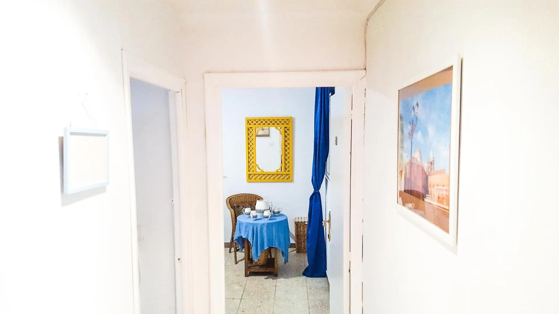 Habitación en casa particular Bright Rooms With Ac And Rooftop Terrace In The Heart Of Cádiz